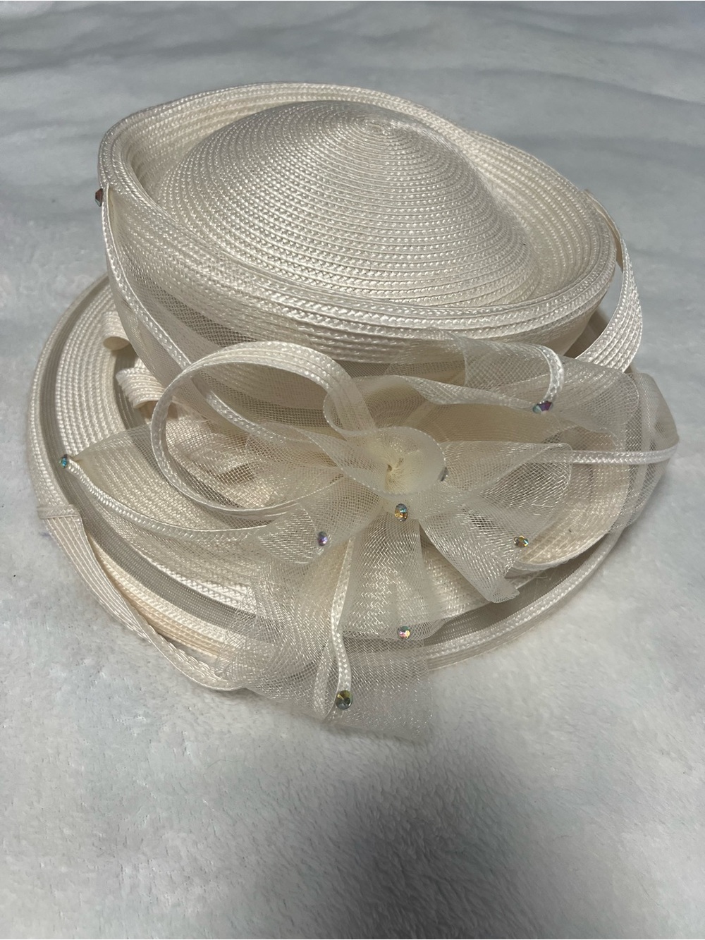 Elegant Women's Ivory Straw Dress Hat with Decorative Bow